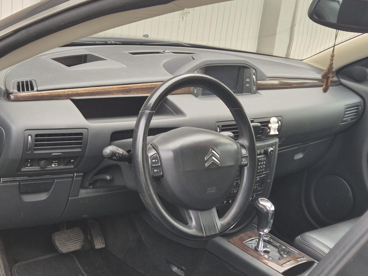 Citroën Automobili: Citroen C6 – Usato da Uzwil venduto da and_z5g9 3