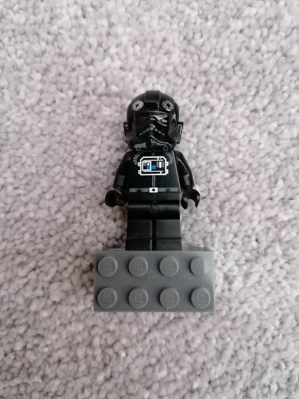 Lego Figuren: Lego Star Wars TIE Figther Pilot – Neu (gemäss Beschreibung) aus Mörel von tim_w9py
