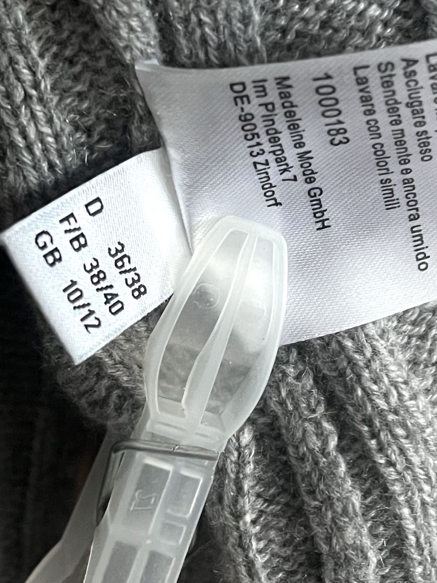 Madeleine Maglioni & Felpe: Pull Gris Madeleine 100% Cachemire T. 38/40 – Usato da Porrentruy venduto da SYANKA 3