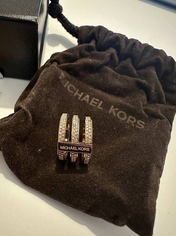 Ringe: Michael Kors Ring Gr. 58 – Gebraucht aus Dübendorf von mar_mv6p