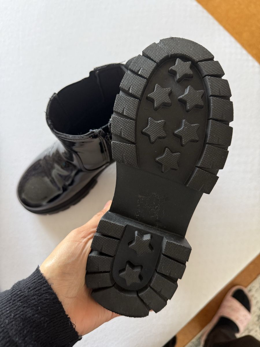 Primark Scarpe per ragazze: Neue Mädchenschuhe, Grösse 32 – Nuovo e nell'imballaggio originale da Härkingen venduto da manu301295 1
