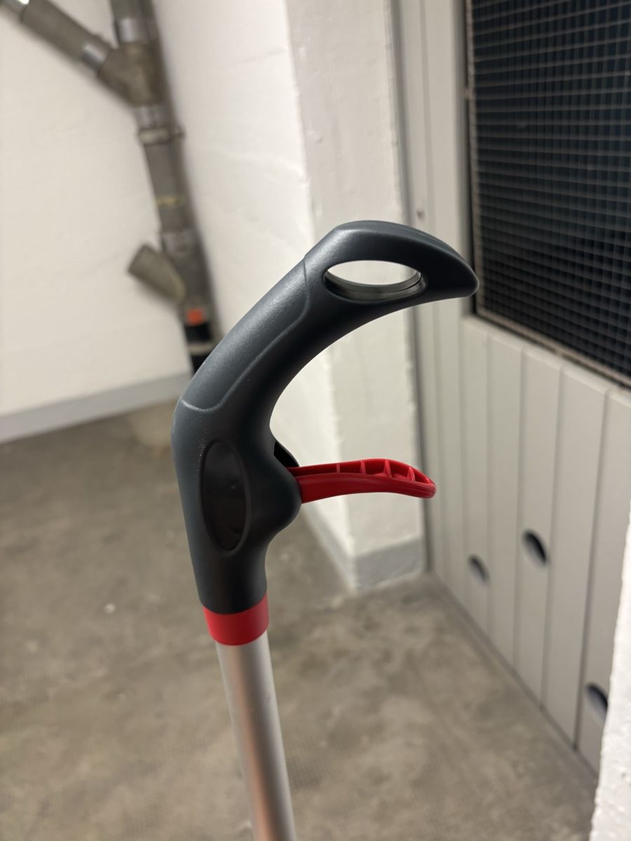 Altro in Apparecchi per la pulizia: Spray Mop for Spring Cleaning - Gently Used & Ready to Shine – Usato da Basel venduto da anw_kks6 1