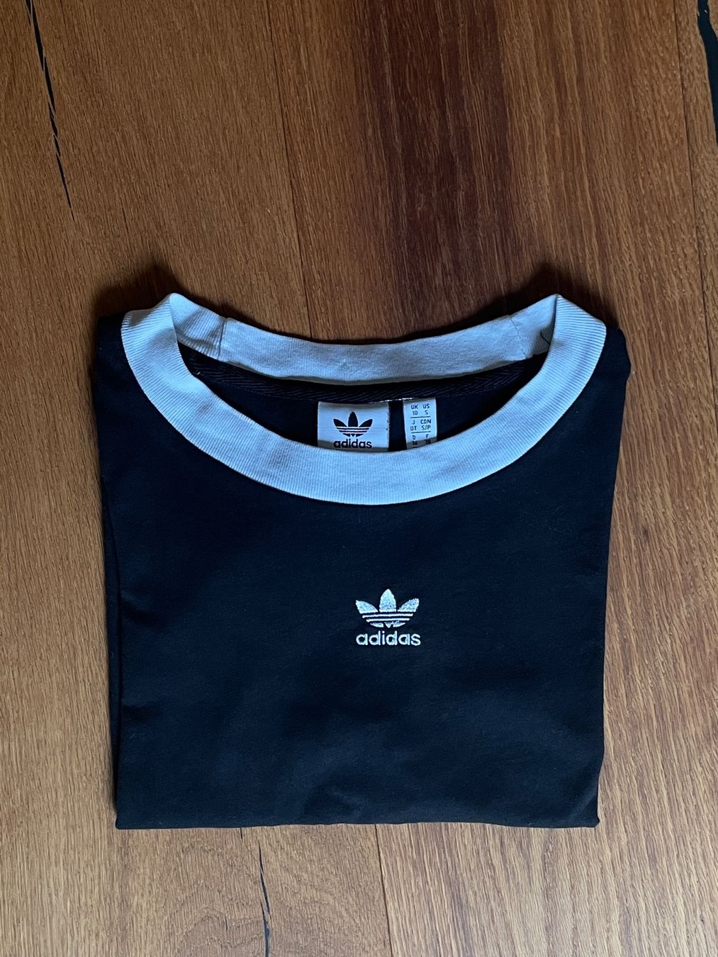 Adidas T-shirt: Adidas T-Shirt – Usato da Weinfelden venduto da aline.brc 1