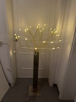 Lampe décorative sur pied, ambiance chaleureuse ✨