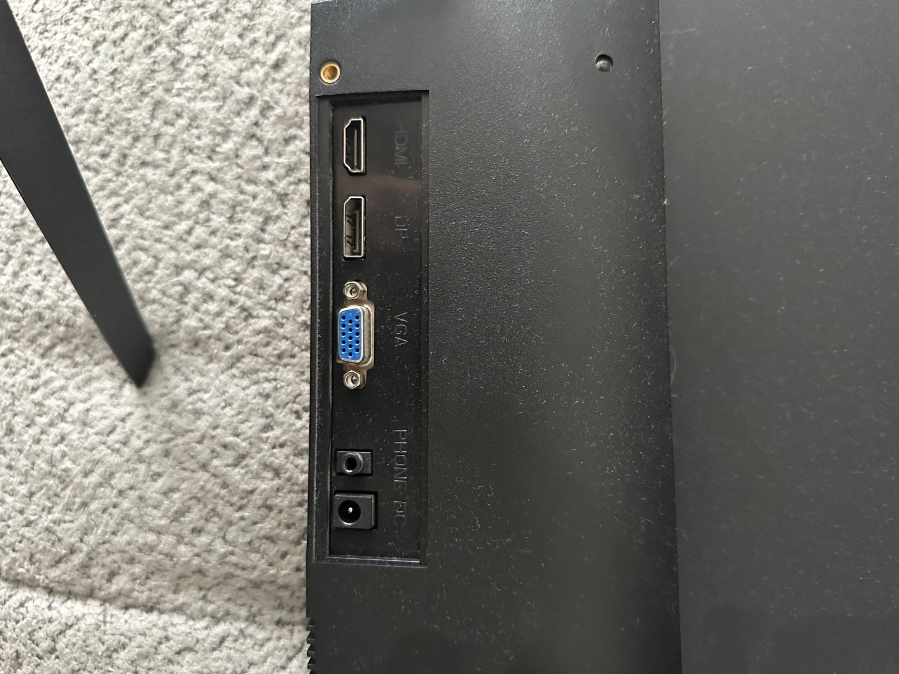 Peaq Monitor: PEAQ 24 Zoll Screen – Usato da Ostermundigen venduto da nms6670 3
