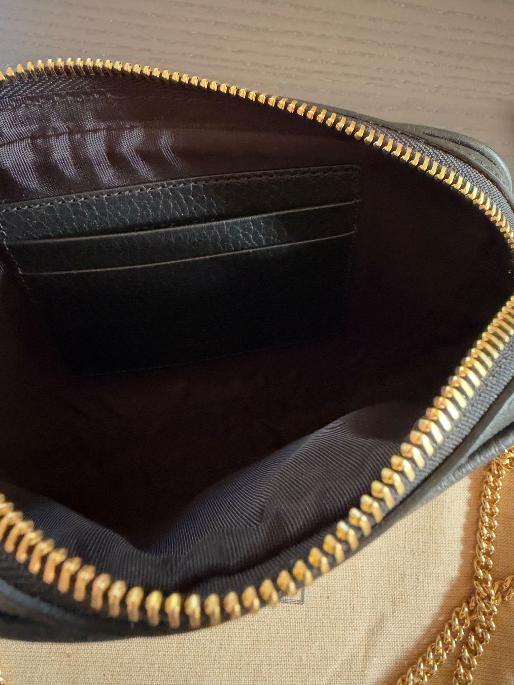 Gucci Borse da donna: Gucci GG Marmont Mini Camera Bag – Usato da Zürich venduto da dan_dy2z 8