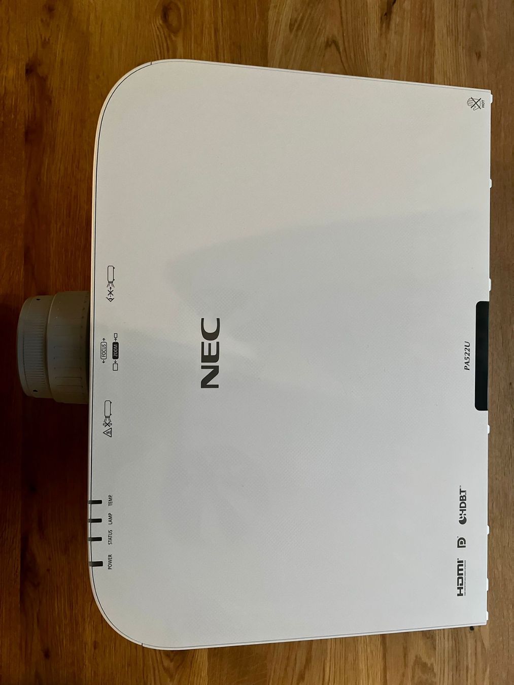 Nec Videoprojektoren: NEC PA522U - neuwertig – Gebraucht aus Schlieren von A12S13 3