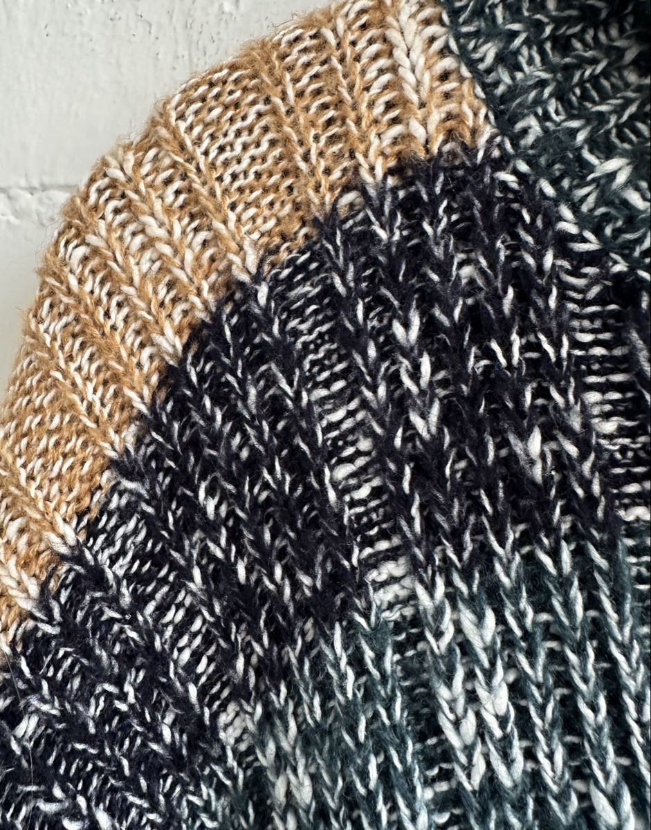 H&M Maglioni & Felpe: H&M – Onesize Strickponcho mit Rollkragen – Usato da Bern venduto da Fraeuleinhonig 7