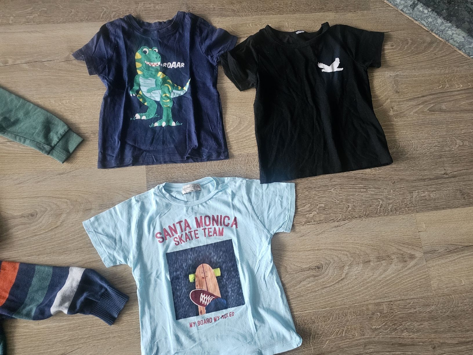 Lotti & Set di vestiti: Kinder Kleiderpaket Grösse 110 – Usato da Grosshöchstetten venduto da Qenko 3