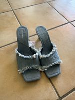 kitten heels en jeans 