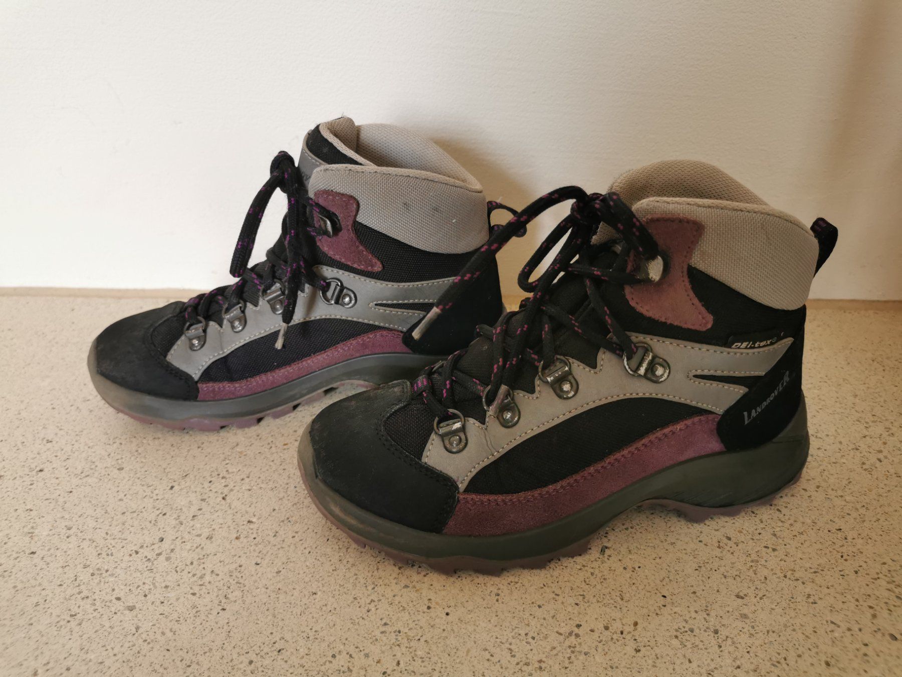 Chaussures garçon: Wanderschuhe Kinder in Grösse 32 – D'occasion à Oberuzwil par schoenenberm 1