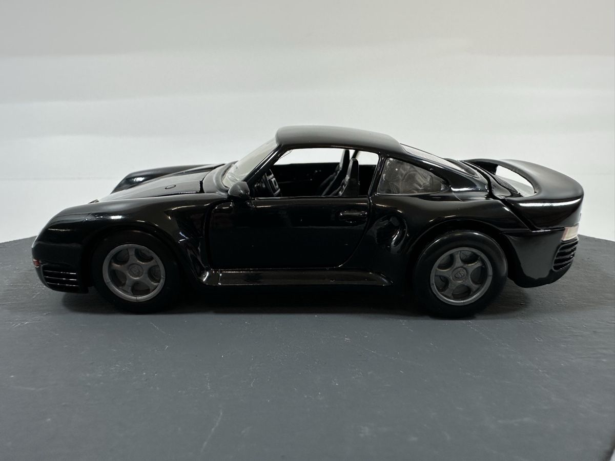 Porsche Modellautos: Porsche 959 1:43, schwarz, NZG MODELLE – Gebraucht aus Zofingen von rf9_x2xt 2