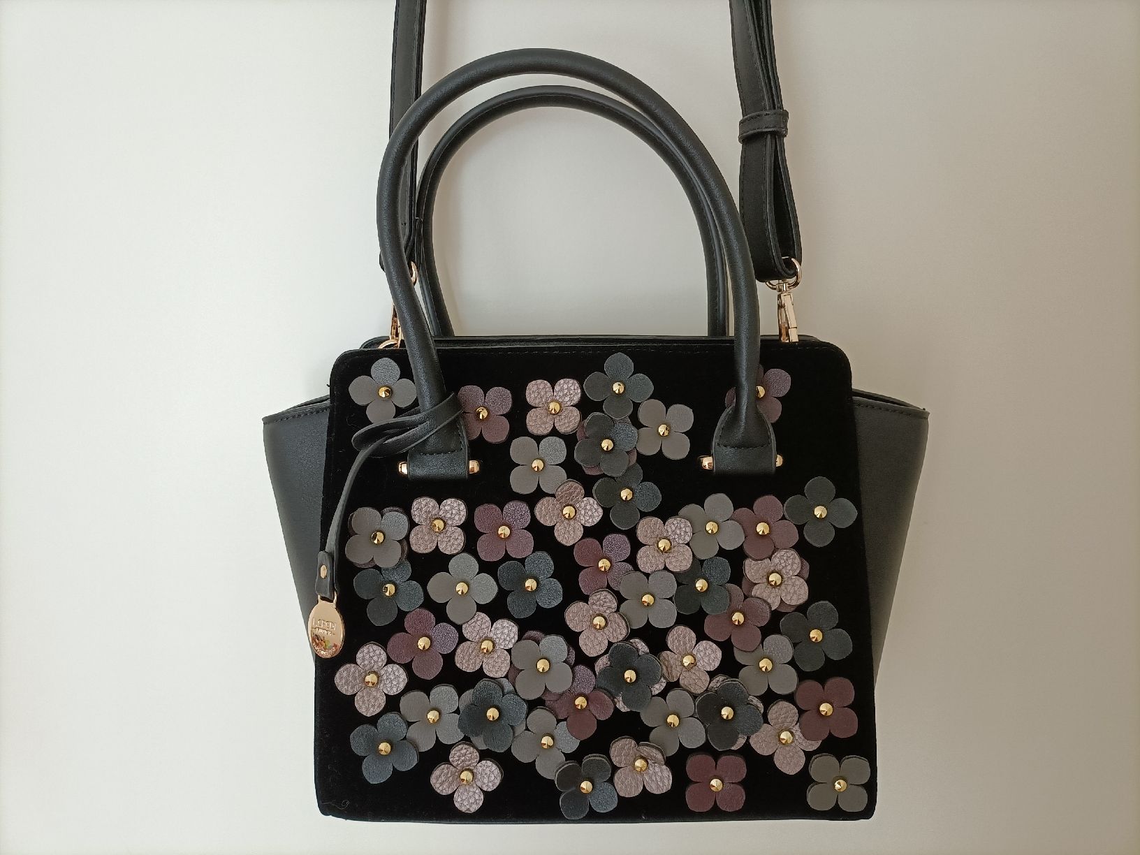 L.Credi Borse da donna: Schwarze L.Credi Tasche, NEU! – Nuovo (secondo la descrizione) da Wil SG venduto da MissMillie71