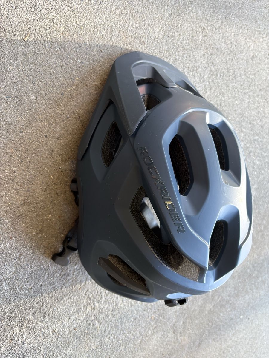 Caschi: Casque vélo Rockrider M – Usato da Villarimboud venduto da hampton2012 1