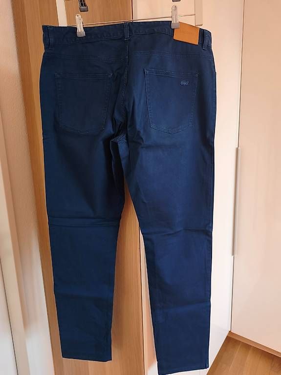 Lacoste Pantalons: Lacoste Chinos, Gr. 38/34 – D'occasion à Niederrohrdorf par RainerW79 2
