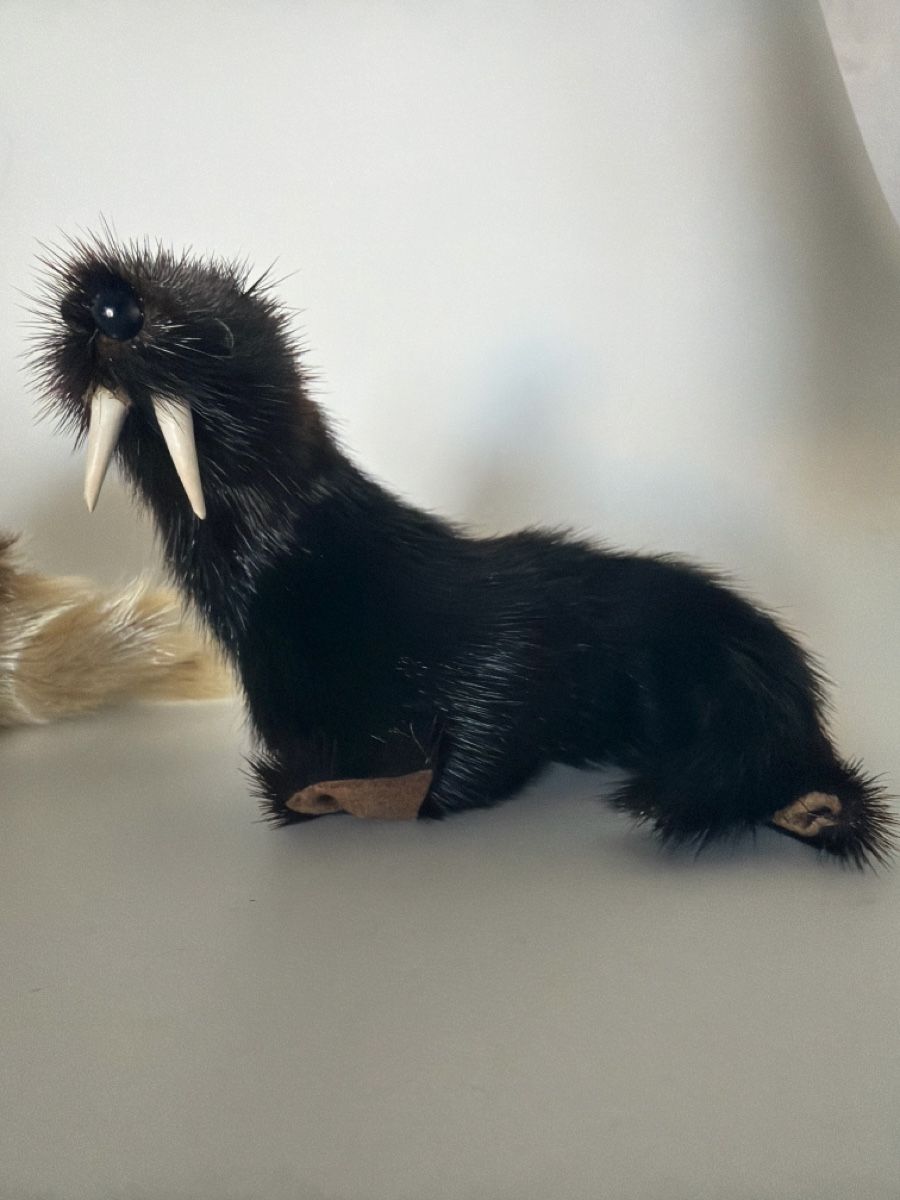 Statuette: Inuit Native Robben Seelöwe Fell Figuren ca 1960 – Usato da Gossau SG venduto da sushifactory 2