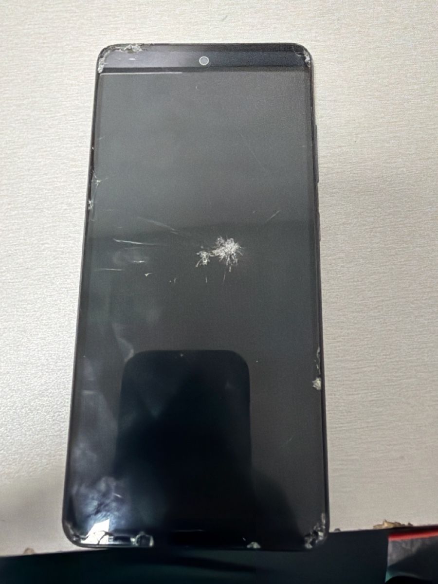 Samsung Telefoni cellulari / Smartphones: Ecran Samsung A52s - casse – Difettoso da Bulle venduto da Nghost