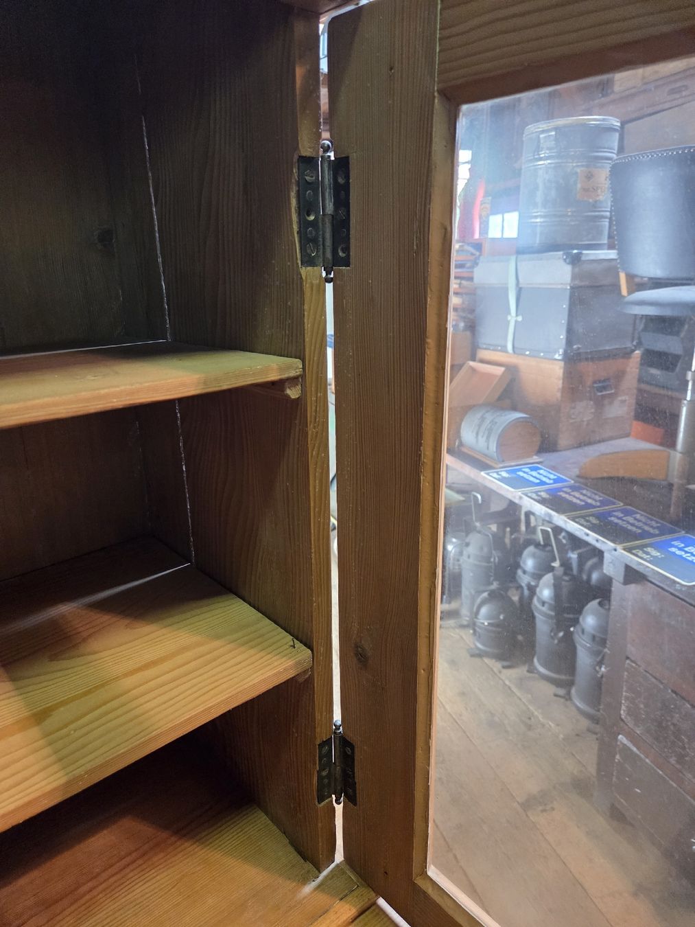 Credenze: Küchenbuffet Tannenholz – Usato da Herisau venduto da Strahlkraft 6