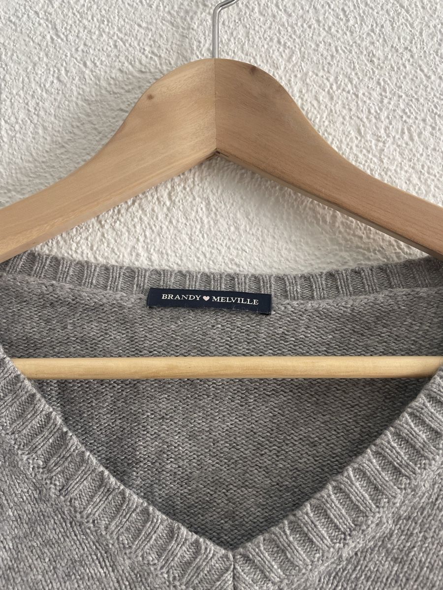 Brandy Melville Maglioni & Felpe: Brandy Melville Strickpullover, grau, Herbst – Usato da St.Urban venduto da leo_7gfq 1