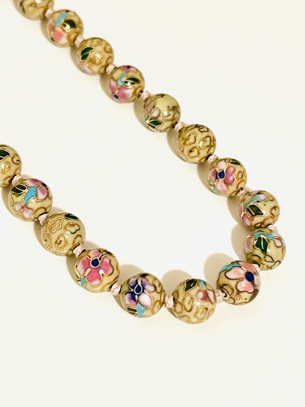 Catenine: Cloisonné Floral Bead Necklace – Usato da Rüschlikon venduto da topswissvintage 2