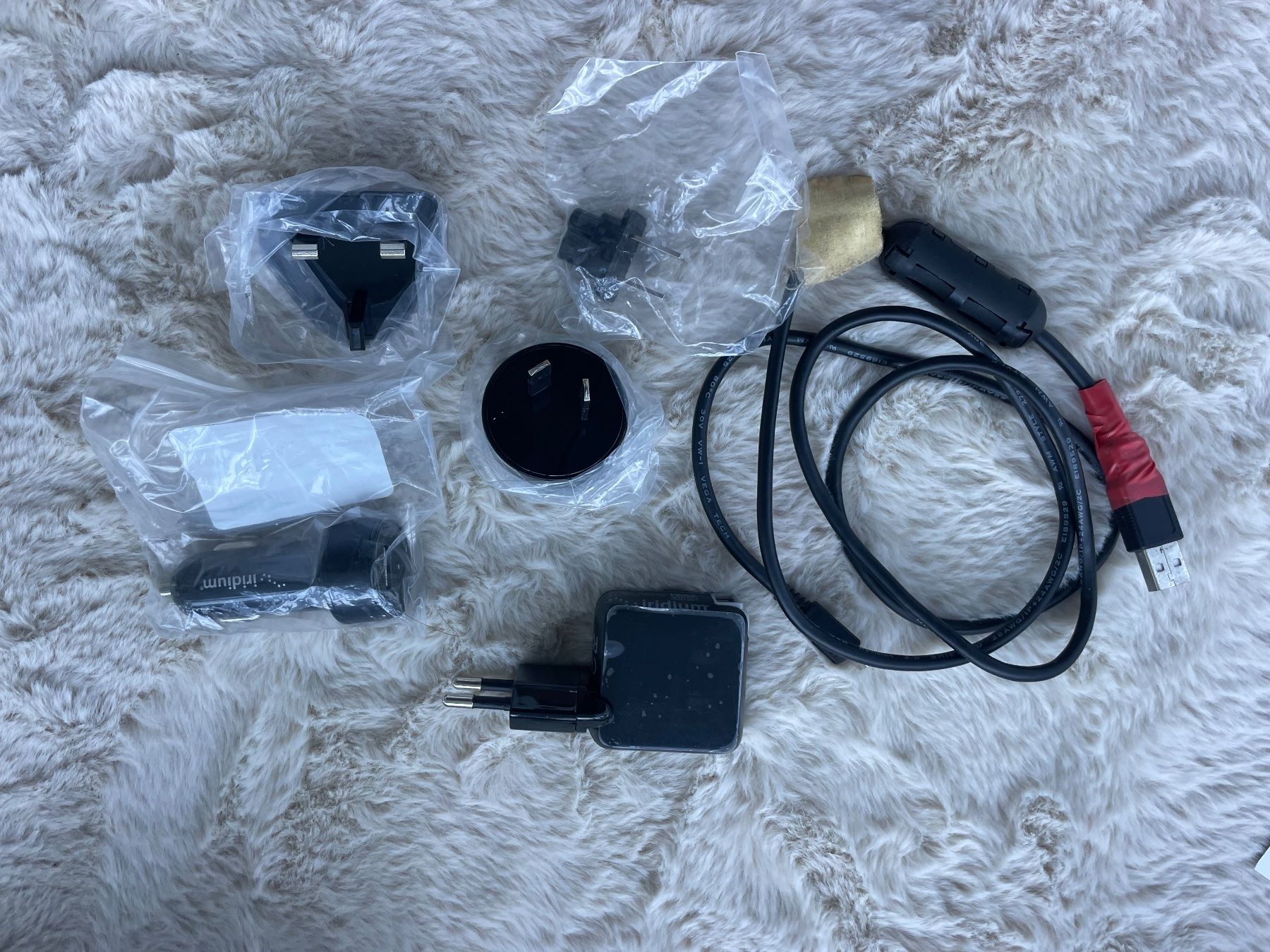 Modems & Router: Iridium Go9560N – Gebraucht aus Davos Platz von dom_q8ch 4