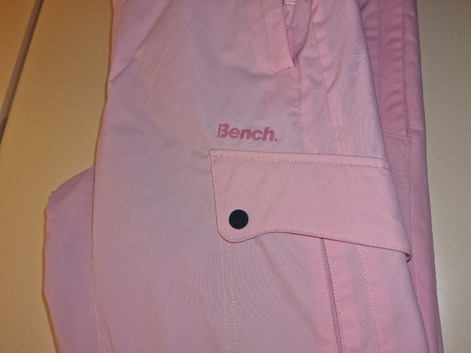 Bench Pantaloni: Bench Skihose rosa - Grösse 38/M – Usato da Bürglen UR venduto da luiroedes 1