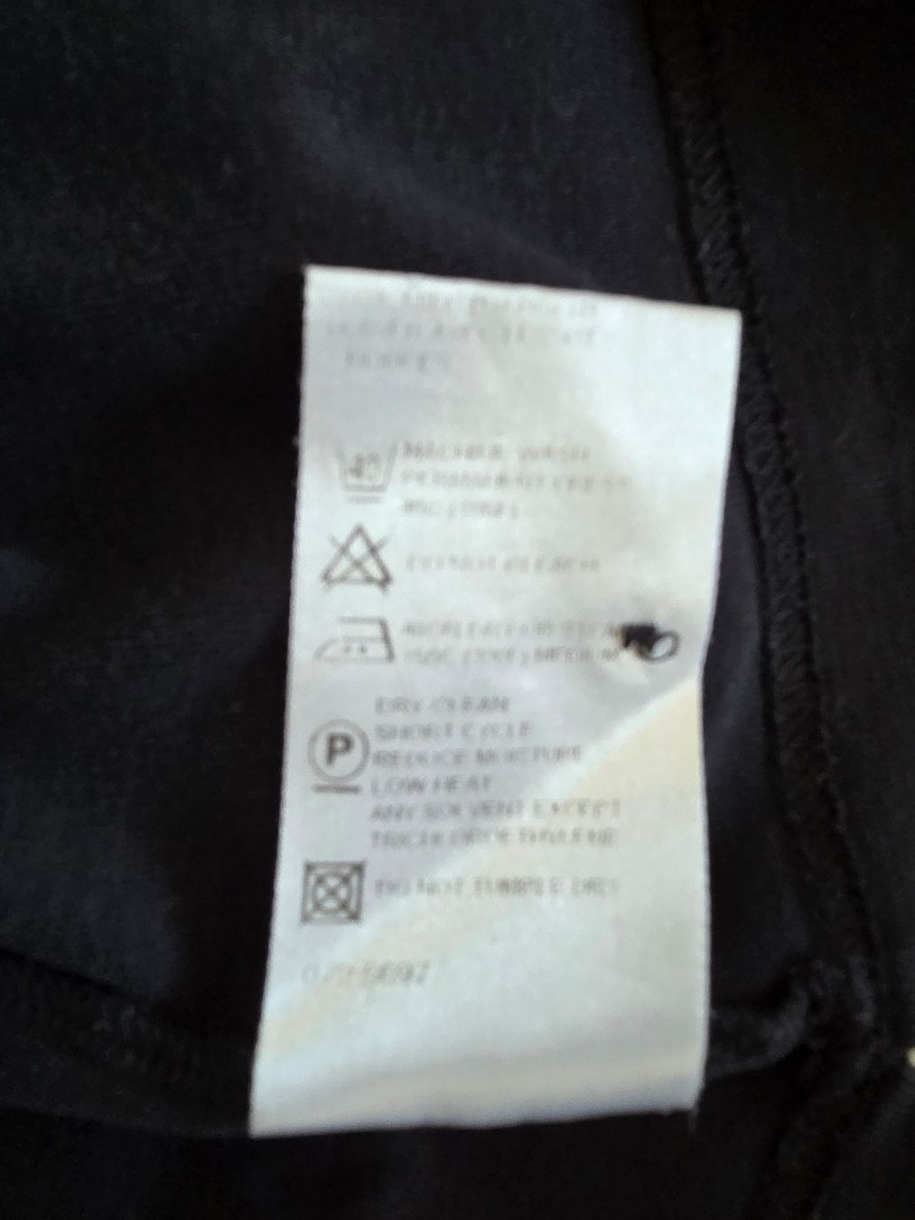 Bogner Magliette Polo: Schwarzes Shirt von BOGNER – Usato da Oberrieden venduto da Smart570 4