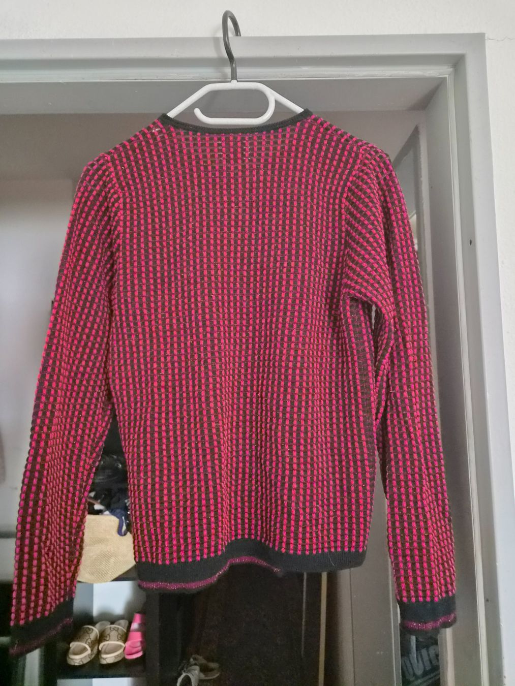 Globus Giacche: Globus Strickjäckchen mit Merino Gr. M – Usato da Frenkendorf venduto da Chrigeli01 1