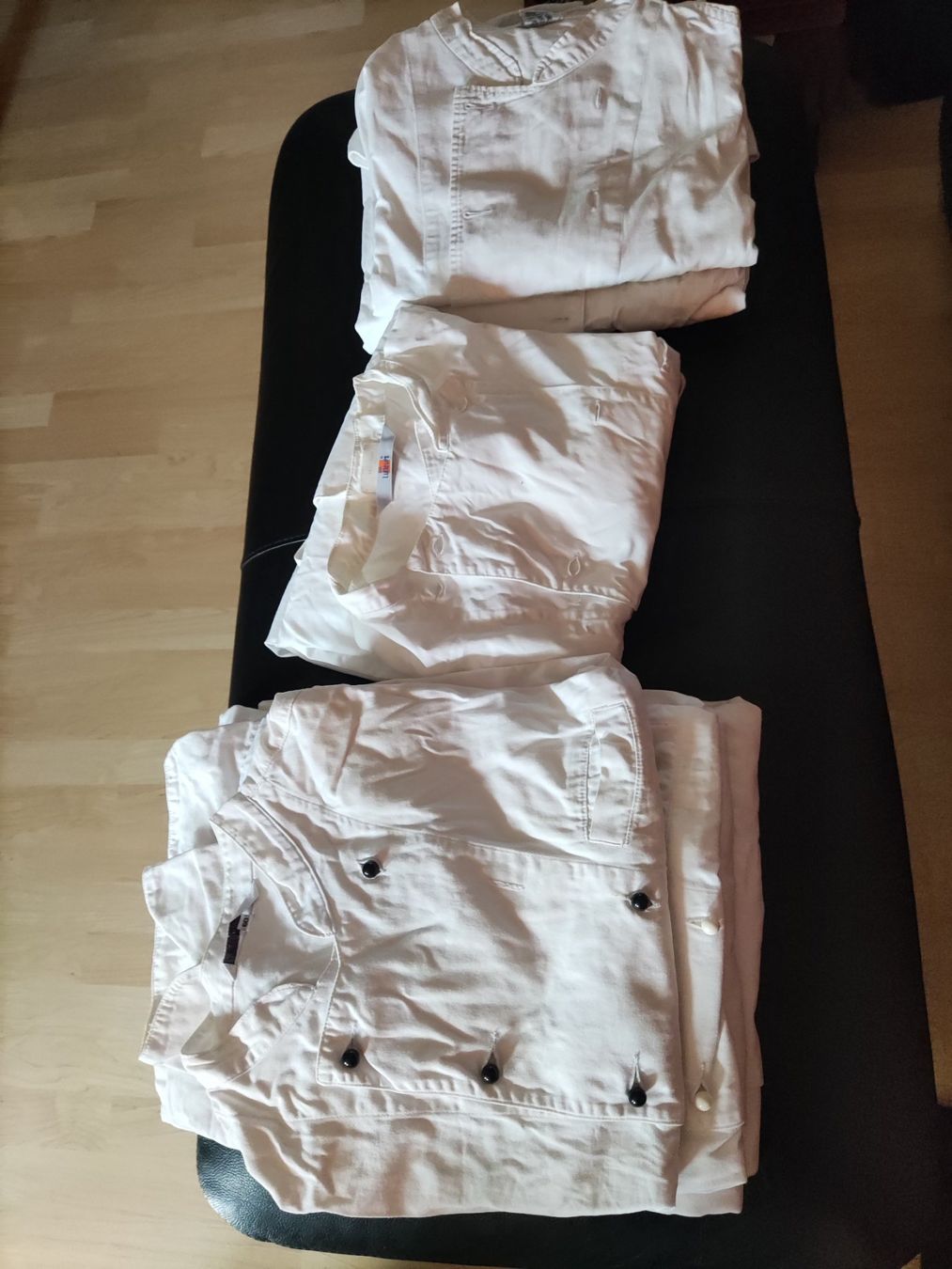 Camicette: Weisse Kochjacke oder Bluse langarm, weiss  60 gross – Usato da Spreitenbach venduto da lucius2024 5