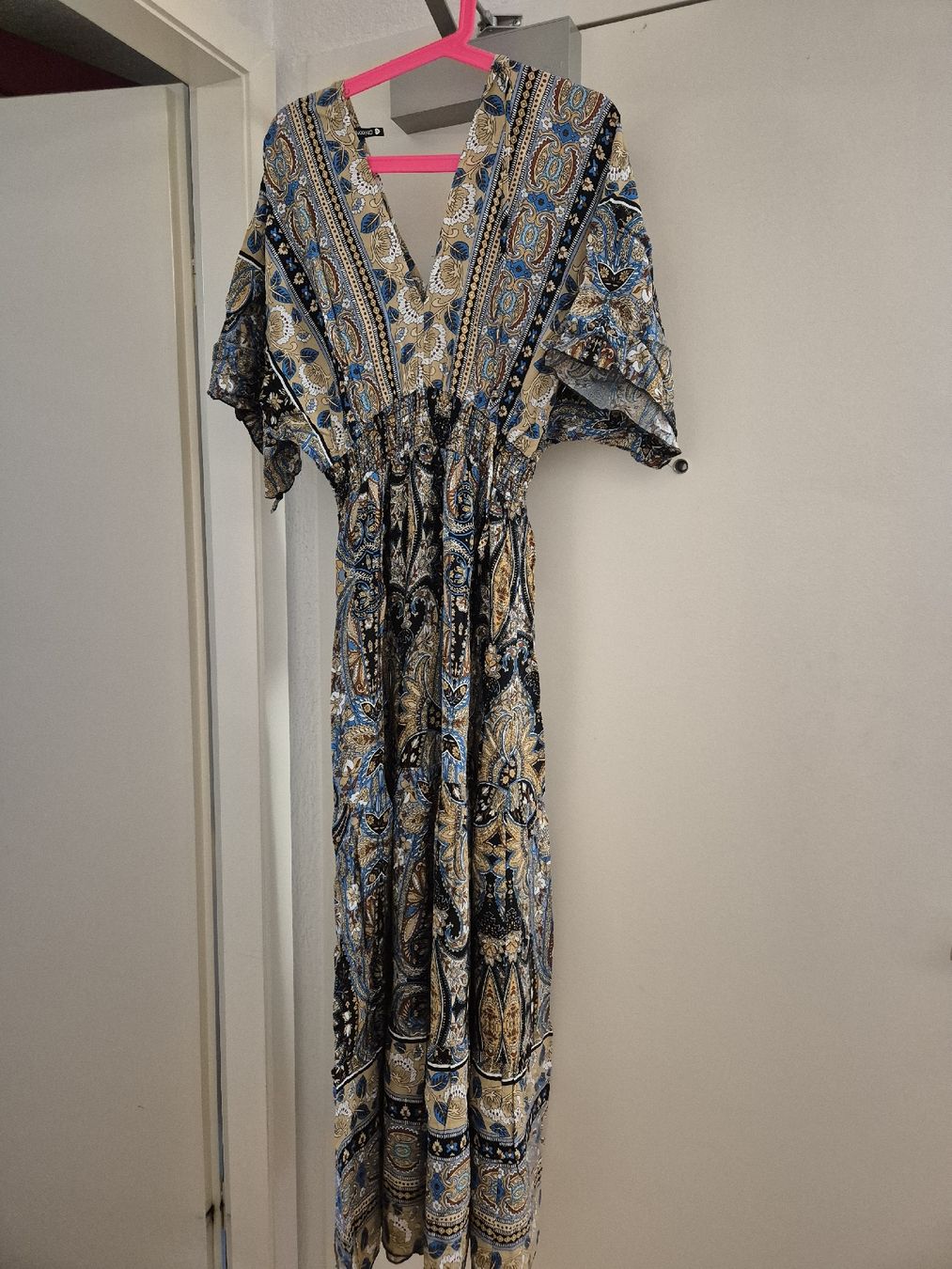 Vestiti: 6 Sommerkleider – Usato da Bern venduto da Lioness72