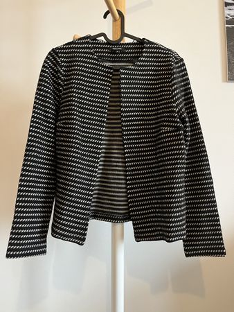Neue Jacke Jäckchen von Moore and More 36 S ￼