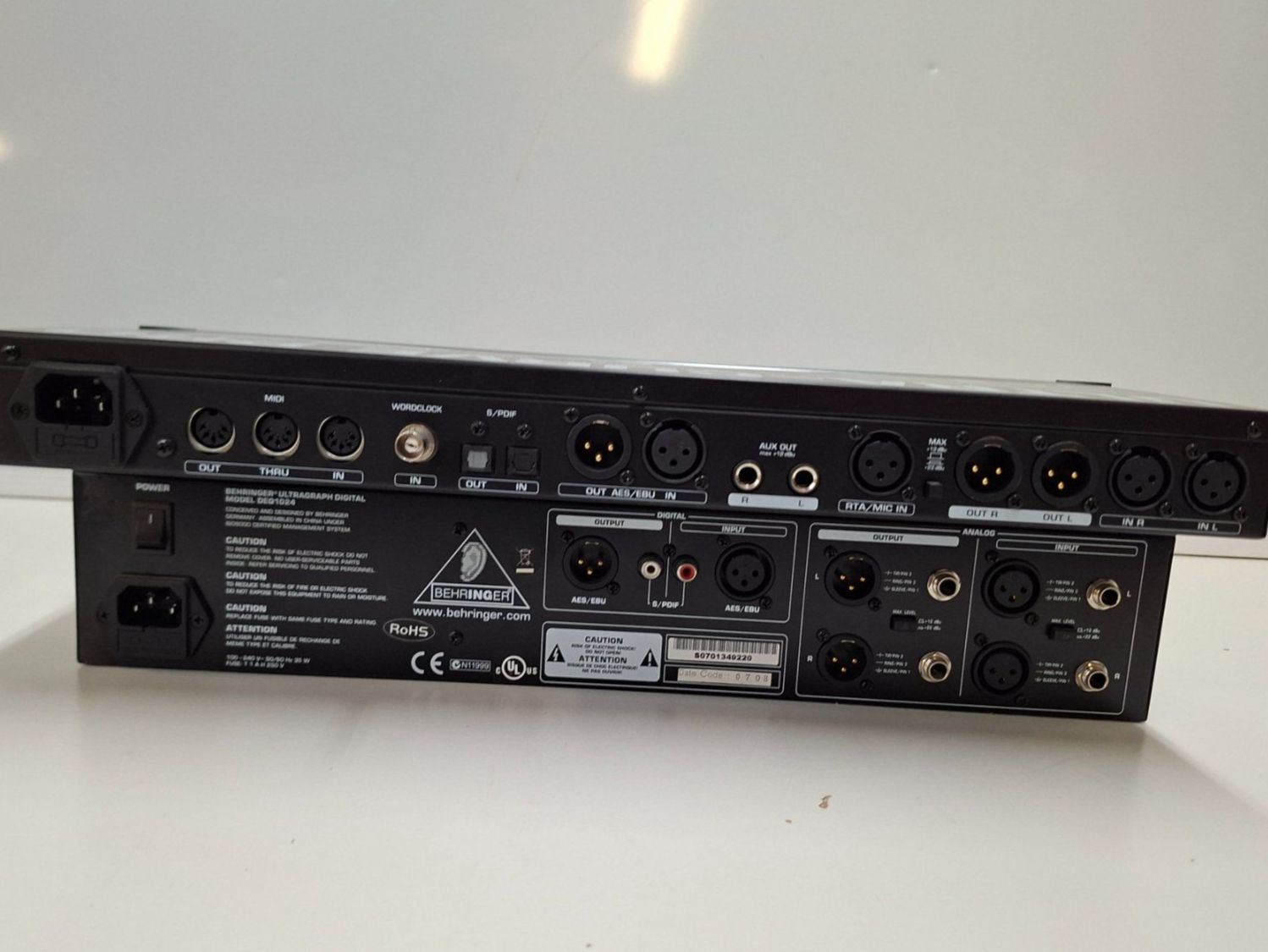 Behringer Equalizzatori: Behringer Audiosystem Ultra-Curve Pro und Ultragraph Digital – Usato da Wettingen venduto da Wendemarket 1