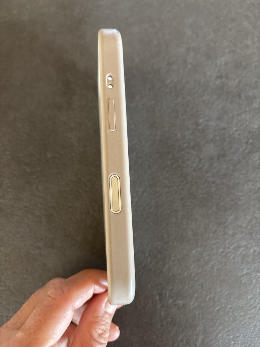 Apple Coques & Protection écran: iPhone 16 Hülle MagSafe original Apple – D'occasion à Pany par stuf3 3