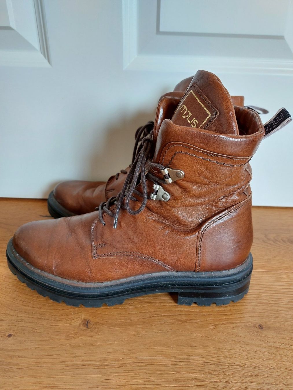 Mjus Scarpe da donna: MJUS Lederstiefel Gr. 40 – Usato da Titterten venduto da fra_v27g 1