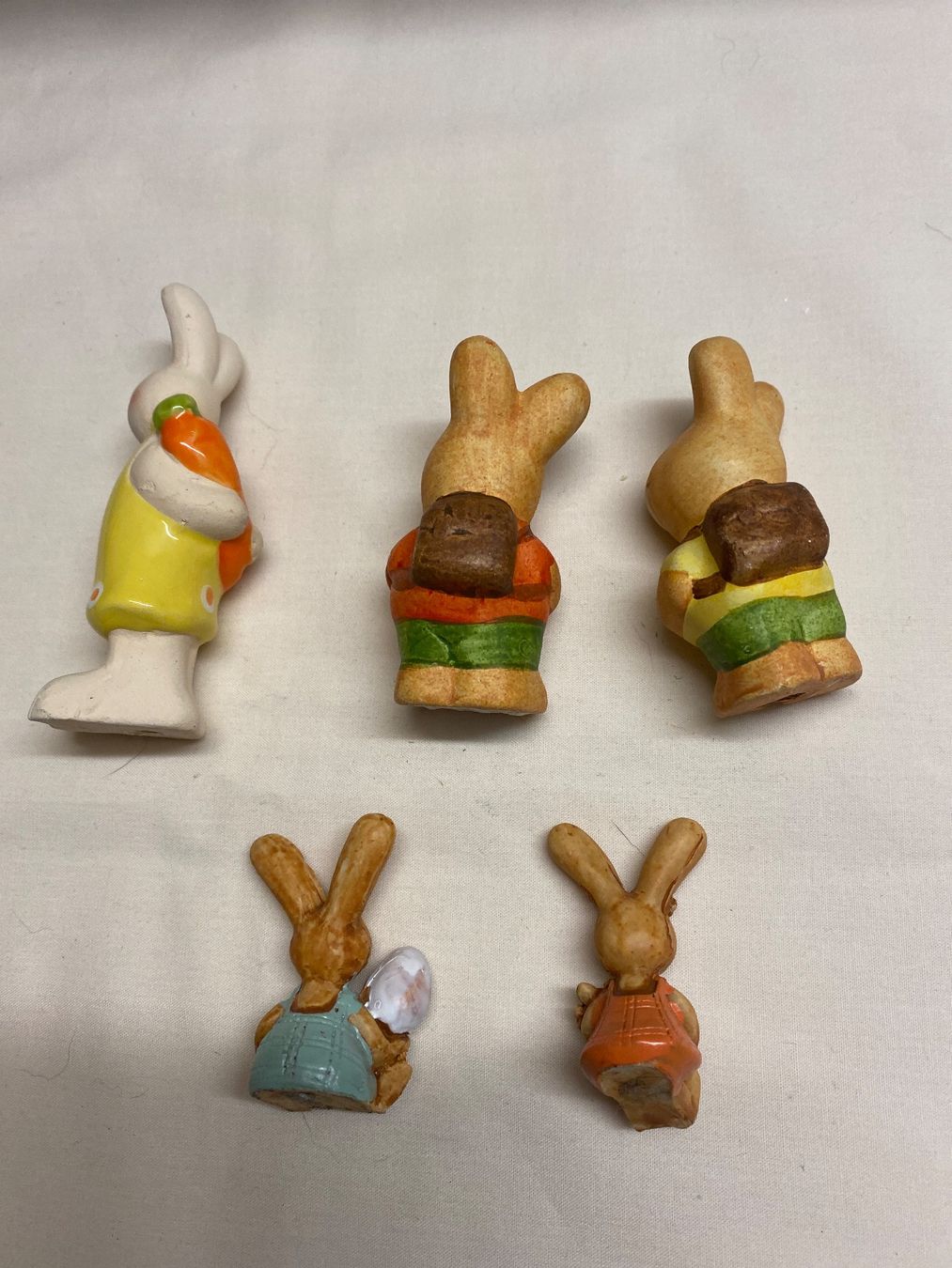 Alle Dekorationen: 5 Cute Ceramic Easter Bunny Figures Decor – Neu und originalverpackt aus Buttikon SZ von Maxwelltime 3