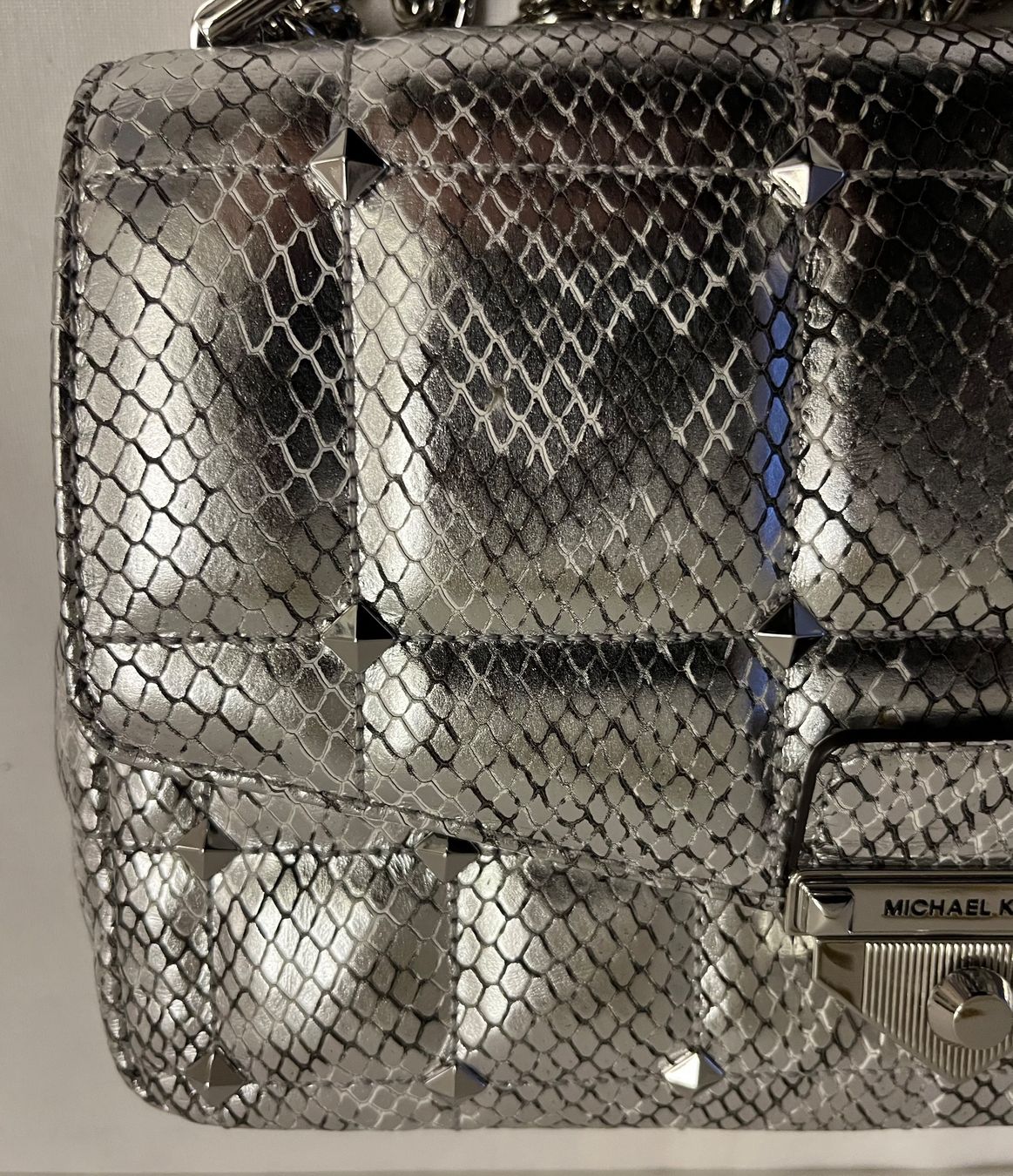 Michael Kors Taschen für Damen: Michael Kors - Crossbody - Vollleder - Silber – Gebraucht aus Basel von marinaliane 5