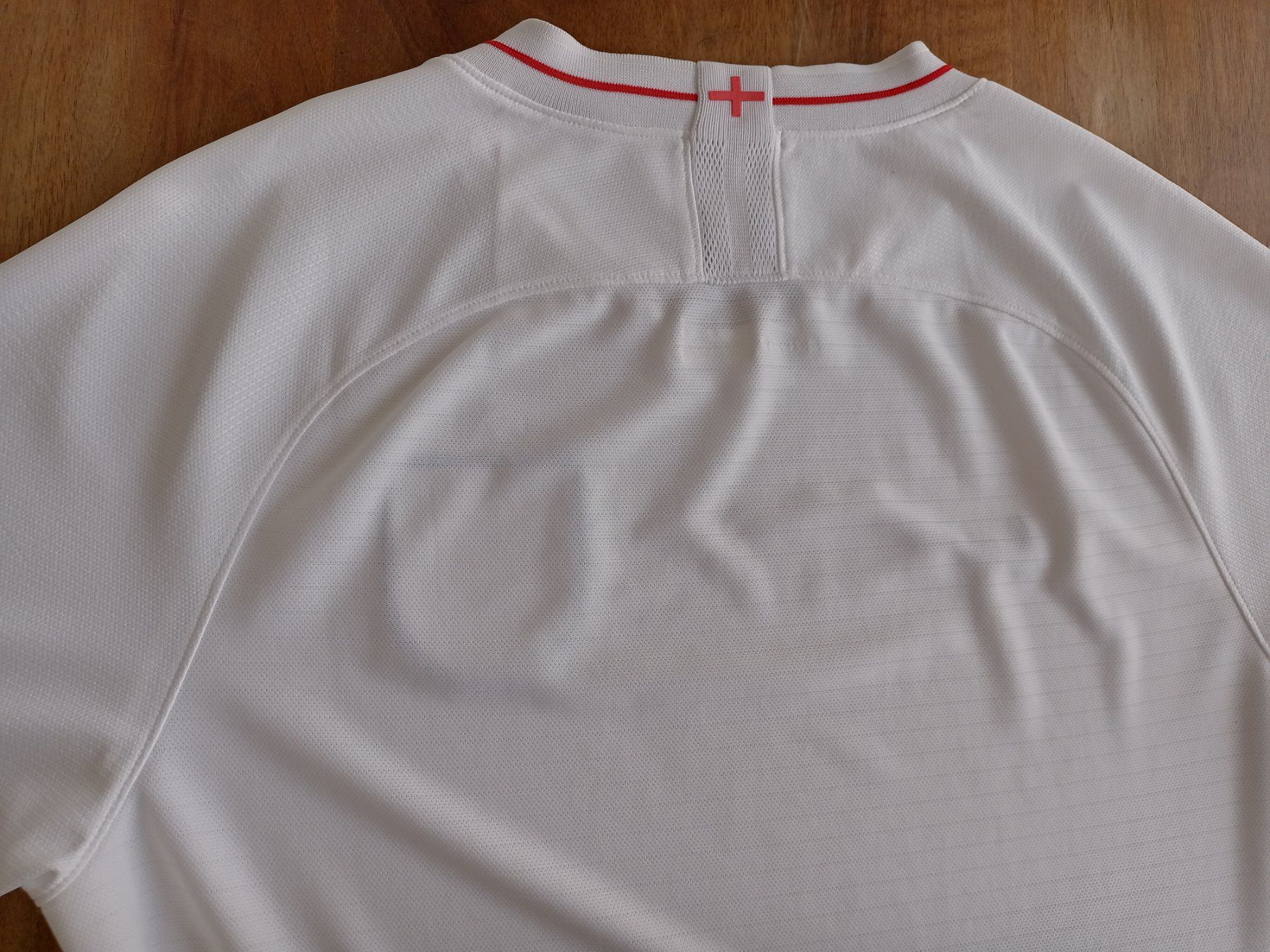 Nike Canottiere & Pantaloni: Fussball Trikot England 2018 – Nuovo (secondo la descrizione) da Rapperswil SG venduto da WATCHTIMEBOX 5
