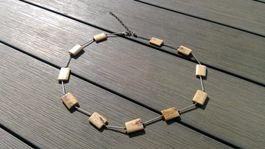 Collier avec perles (os?), Longueur 64/71cm