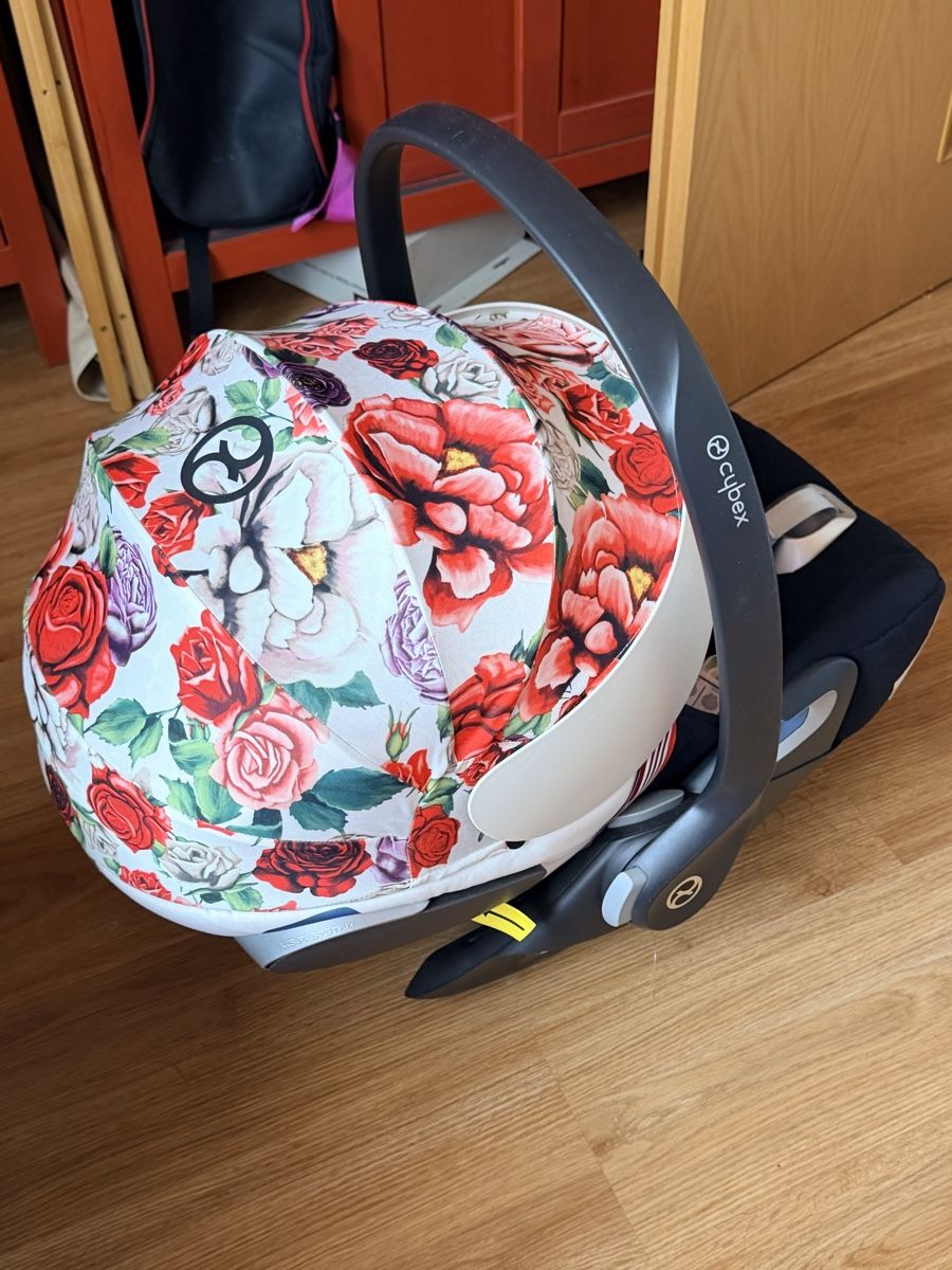 Cybex Seggiolini per auto: Cybex Cloud Z Modell Babysitz – Usato da Nussbaumen AG venduto da Ginedou 2