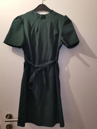 Elegantes Midikleid in waldgrün / S / 36