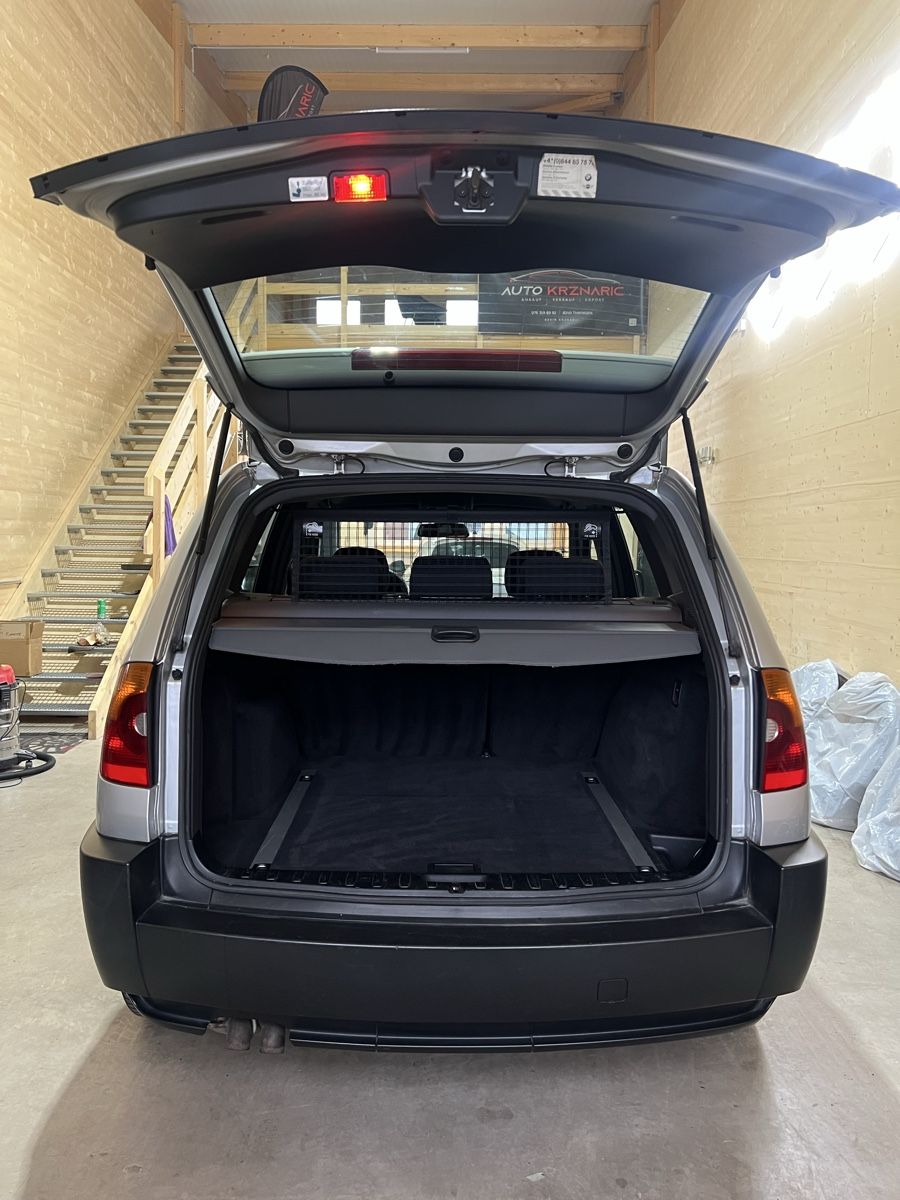 BMW Automobili: Bmw x3 3.0d Automat  – Usato da Thayngen venduto da Kevin1505 8