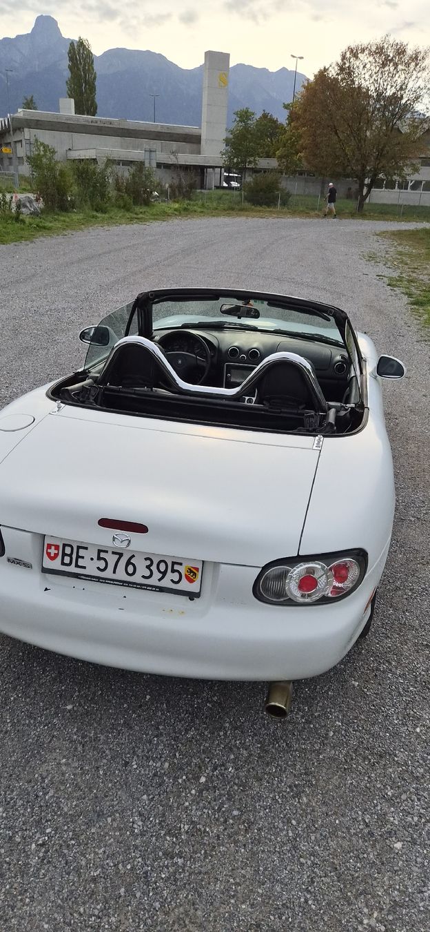 Mazda Autos: Mazda MX-5 1.6 Millenium Edition  – D'occasion à Thun par Adam037 1