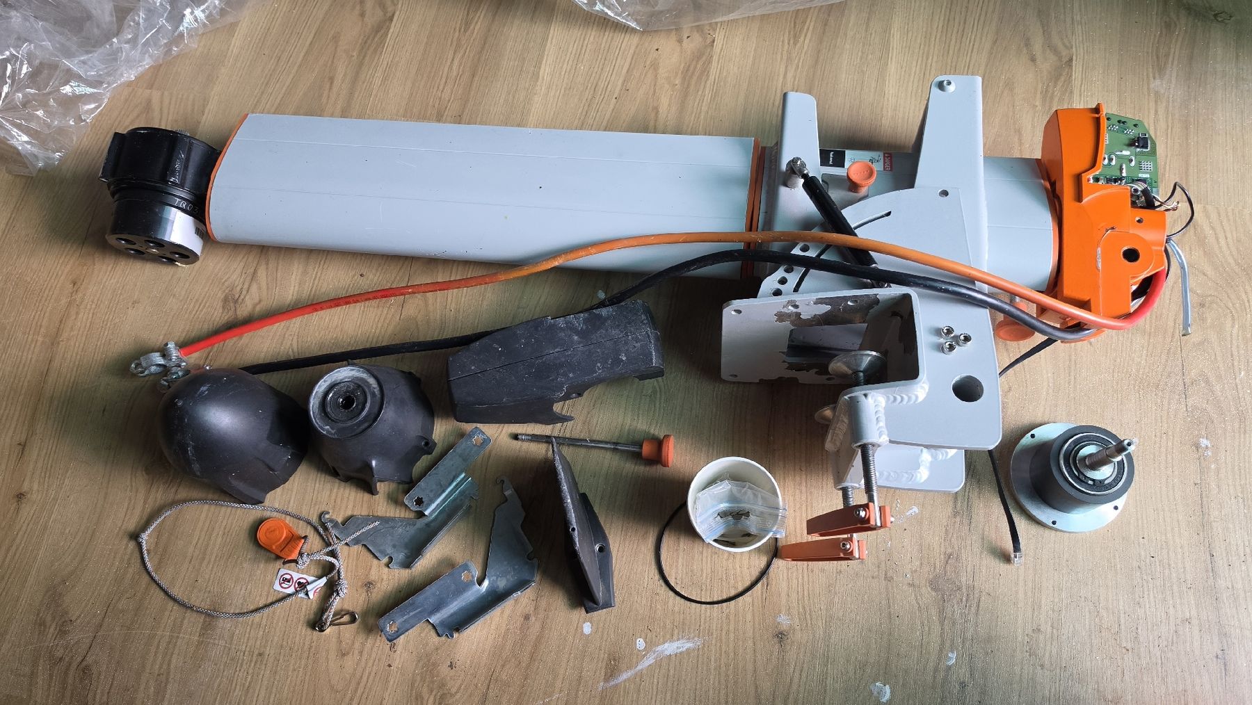 Torqeedo Moteurs: Torqeedo Cruise 2.0 ***Defekt*** – Défectueux à Aarau Rohr par Olivier5032