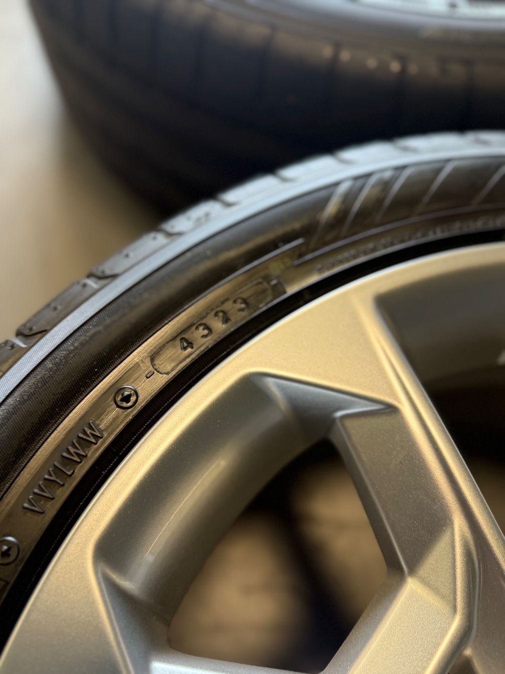 Audi Pneumatici & Ruote complete: Originale Audi Q2/SQ2 Sommerräder – Nuovo e nell'imballaggio originale da Gerlafingen venduto da Pneu-Puric 7