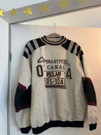 Stylischer vintage sweatshirt pullover