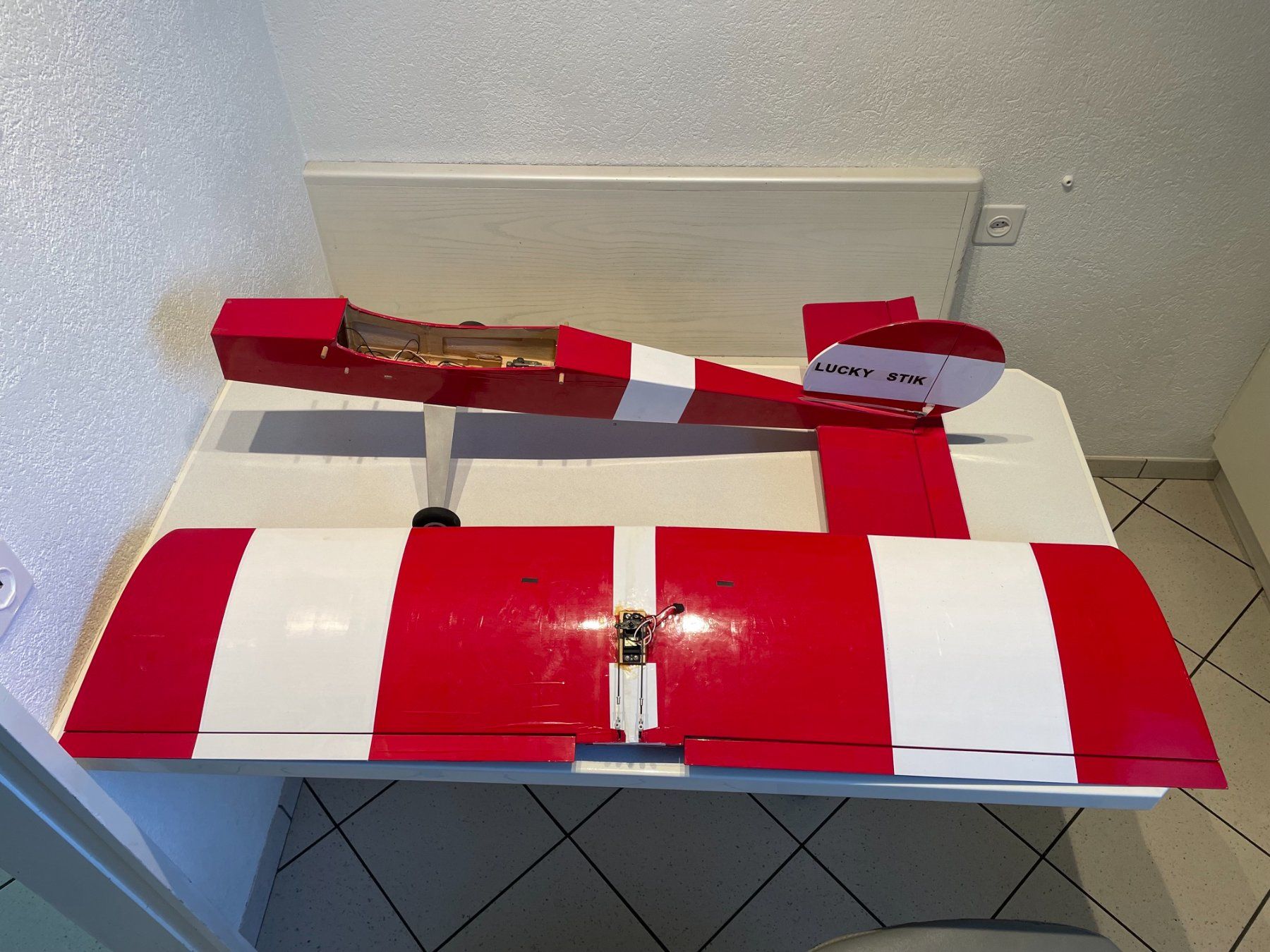 Modellismo RC: Lucky Stik Trainingsmodell SPW. 130cm – Usato da Sumiswald venduto da Noudi1 1