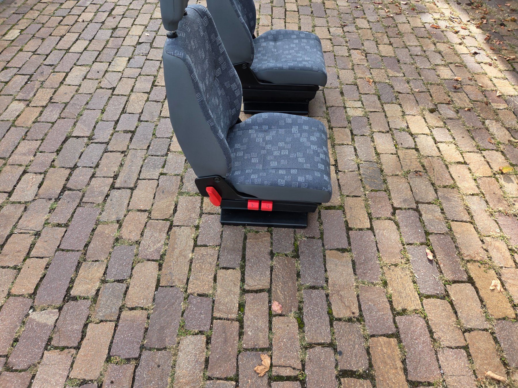 Mercedes-Benz Tutti i ricambio: Mercedes Sprinter Sitze – Usato da Steckborn venduto da Dieter_Scherrer 1