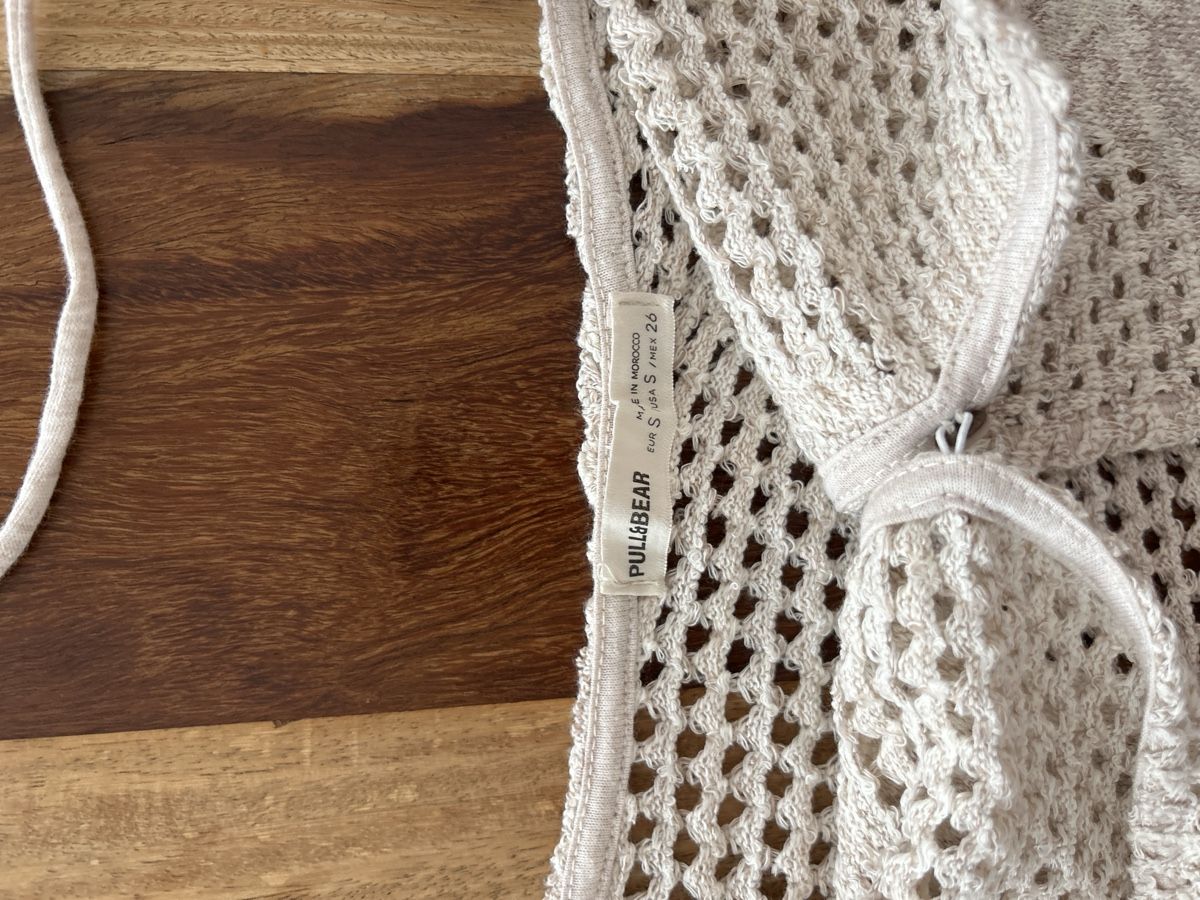 Top: Haltertop Pull&Bear gehäkelt beige Grösse S neuwertig – Nuovo (secondo la descrizione) da Fahrwangen venduto da F.shirin 1