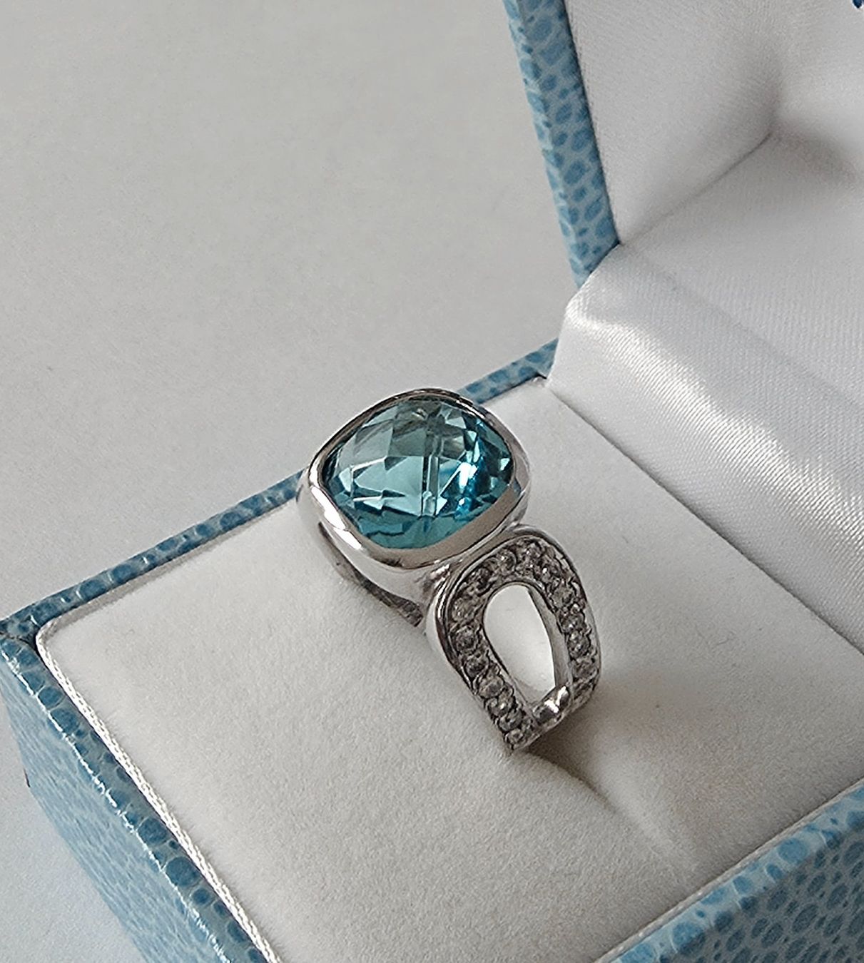 Anelli: Modernem Design Silberring 925 mit hellblauem Topas- NEU – Nuovo e nell'imballaggio originale da Uetikon am See venduto da Coralreef 3