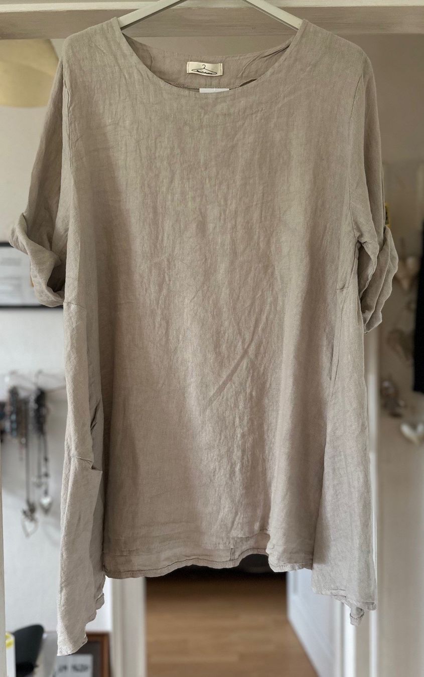 Tuniche: TUNIQUE OVERSIZE EN LIN!! M – Nuovo e nell'imballaggio originale da Locarno venduto da NicoNion